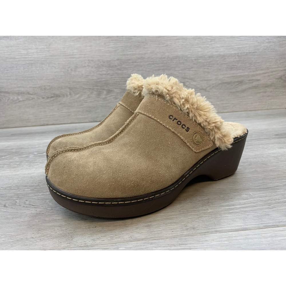 Crocs Women's Tan Suede Faux Fur Lined Clogs Mule‎ 10 Slip On Comfort Shoes - Picture 3 of 8